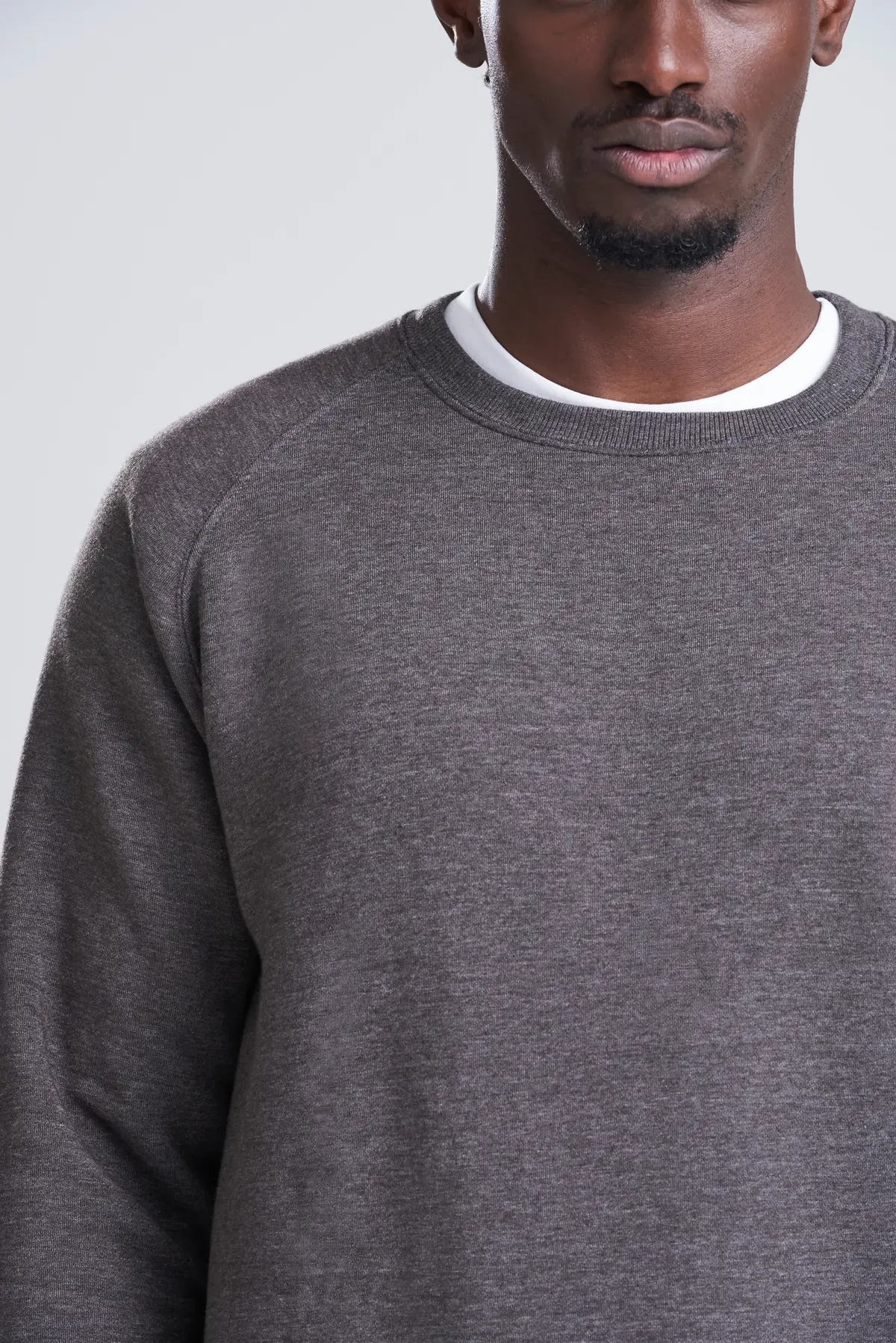 AWDis Just Hoods Graduate heavyweight sweatshirt – Charcoal – Original on-model photograph 40