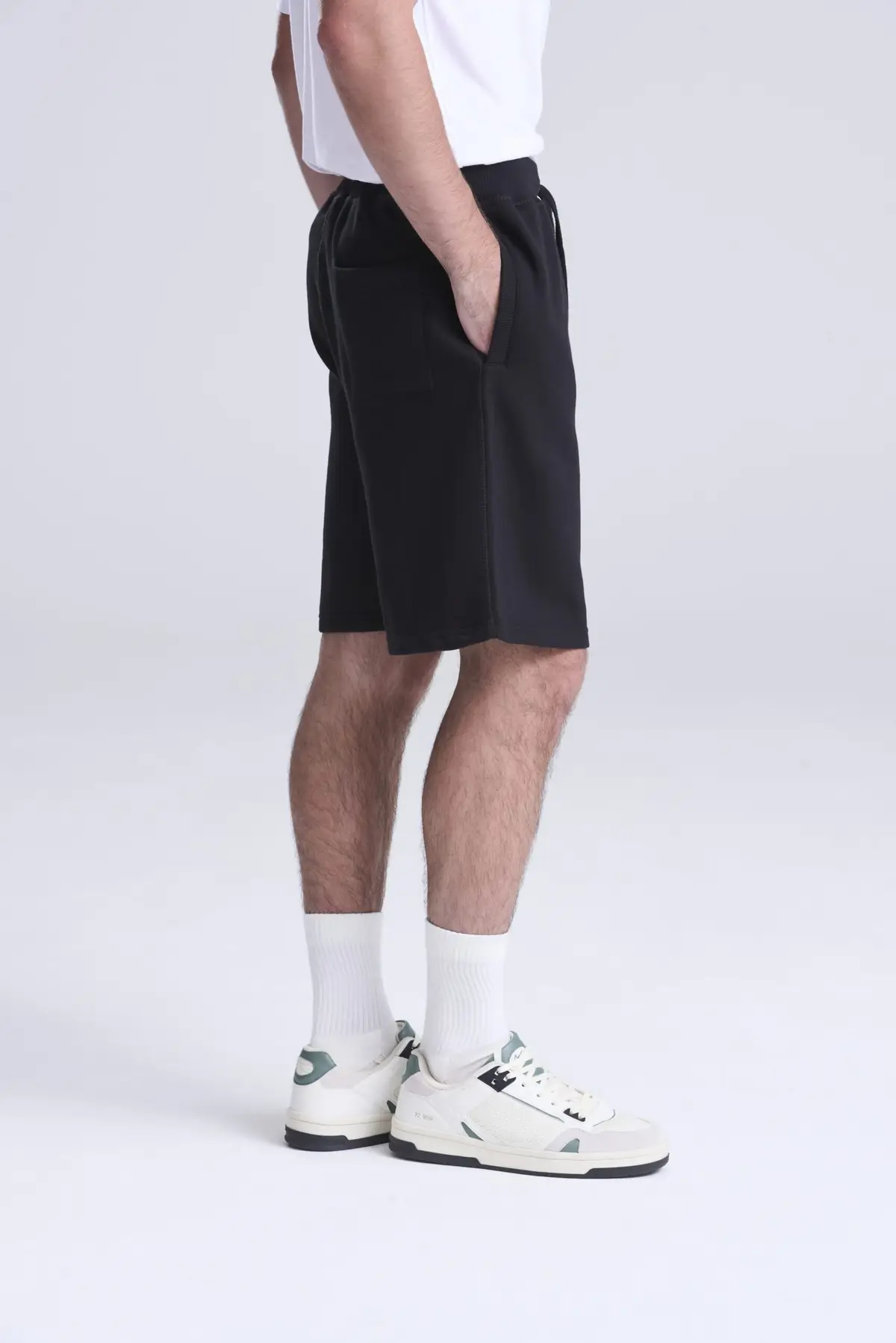 AWDis Just Hoods Campus shorts – Deep Black – AWDis original on-model photograph