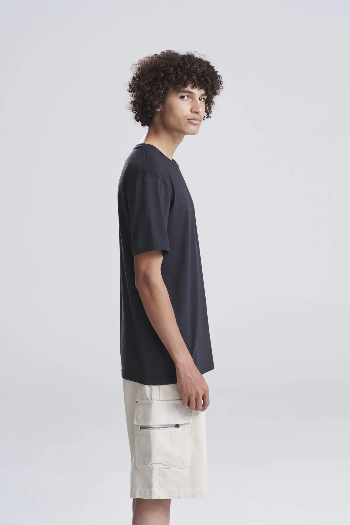 AWDis Just T's Triblend T – Heather Black – AWDis original on-model photograph
