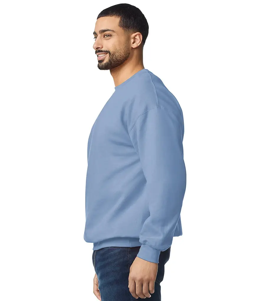 Gildan Softstyle midweight fleece adult crew neck – Stone Blue – GD67 Stone Blue Model