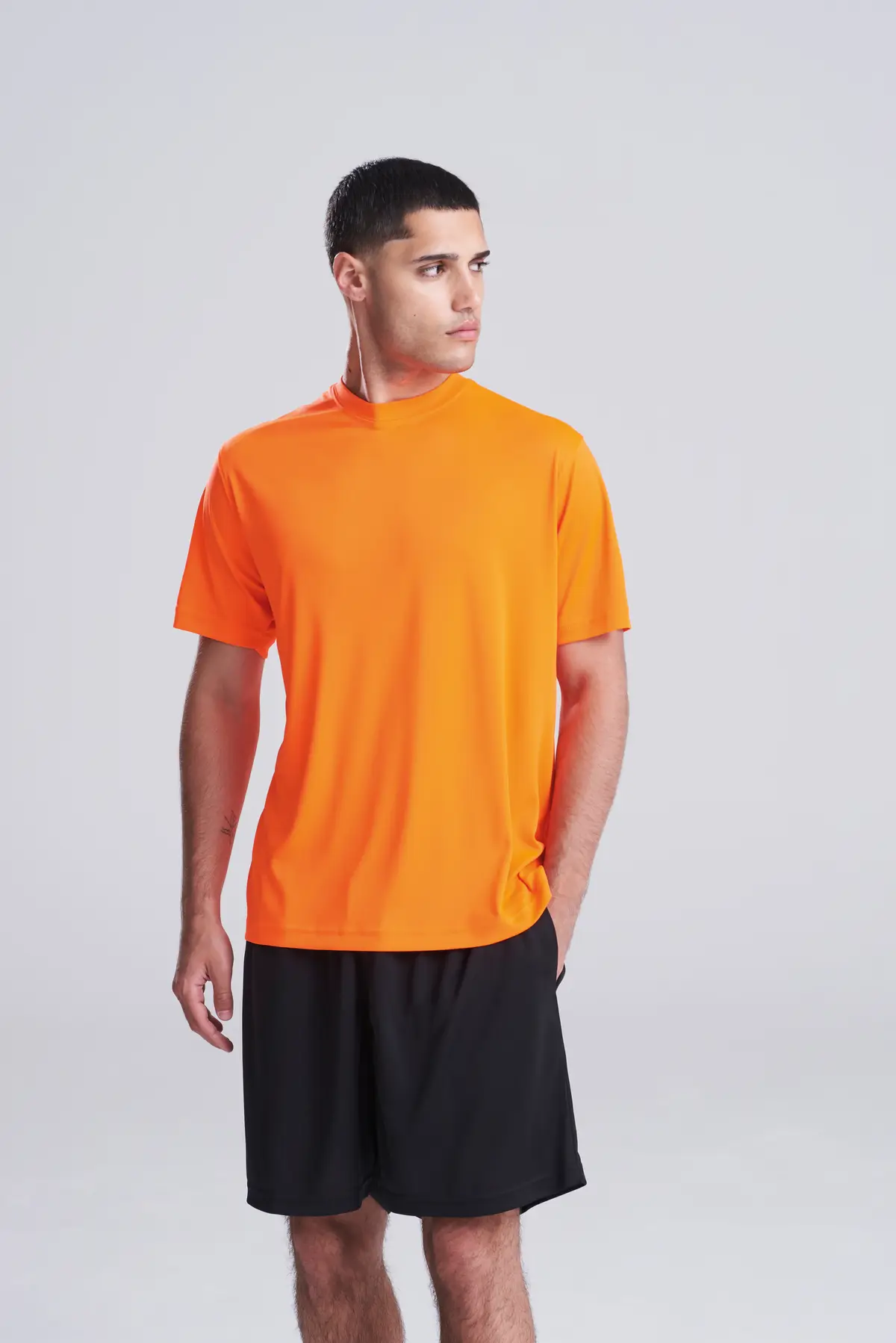 AWDis Just Cool Cool smooth T – Electric Orange – Original on-model photograph 01