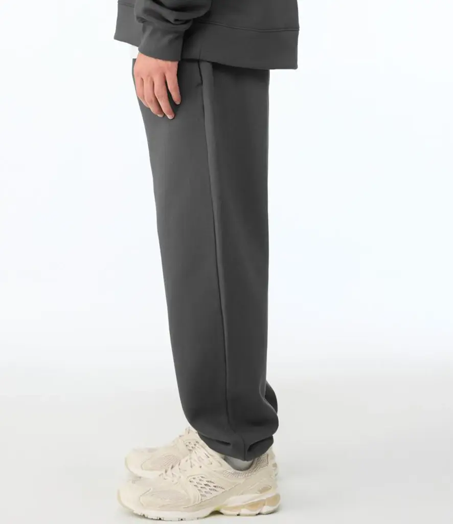 Bella+Canvas Unisex heavy sweatpants – Asphalt – CV4737 Asphalt Model