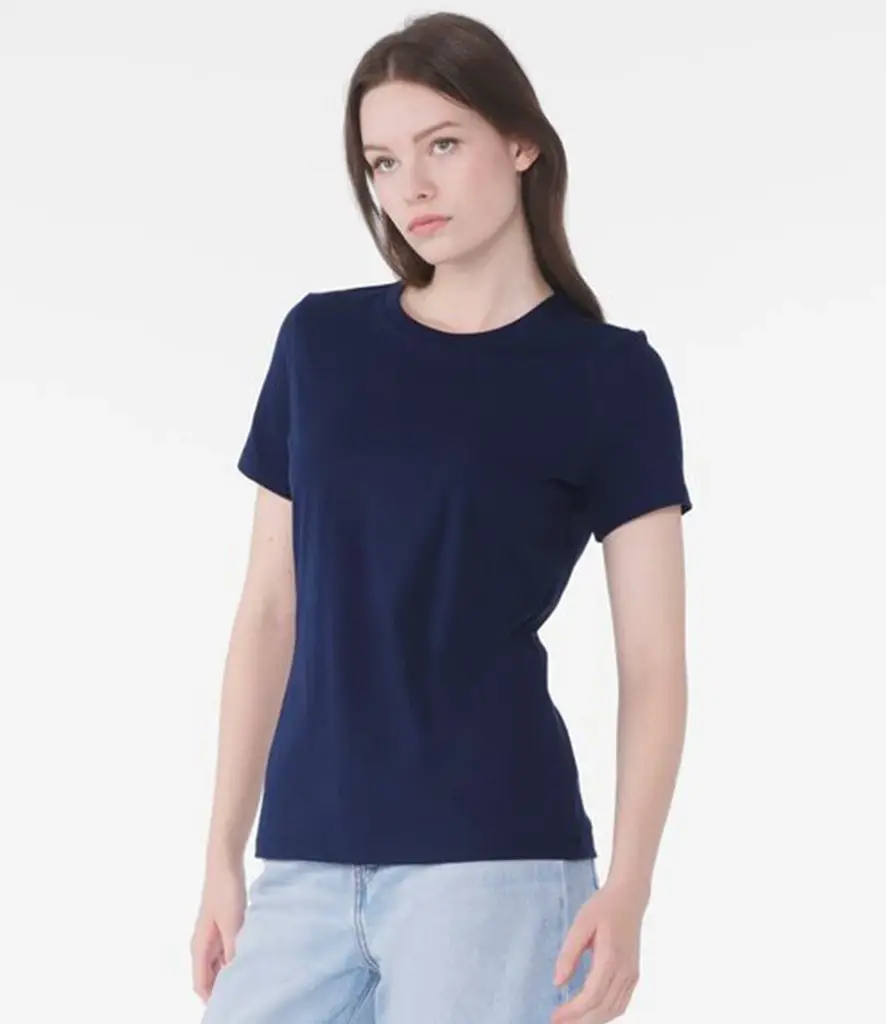Bella+Canvas Women's relaxed Jersey short sleeve tee – Navy – BL6400 Navy Model