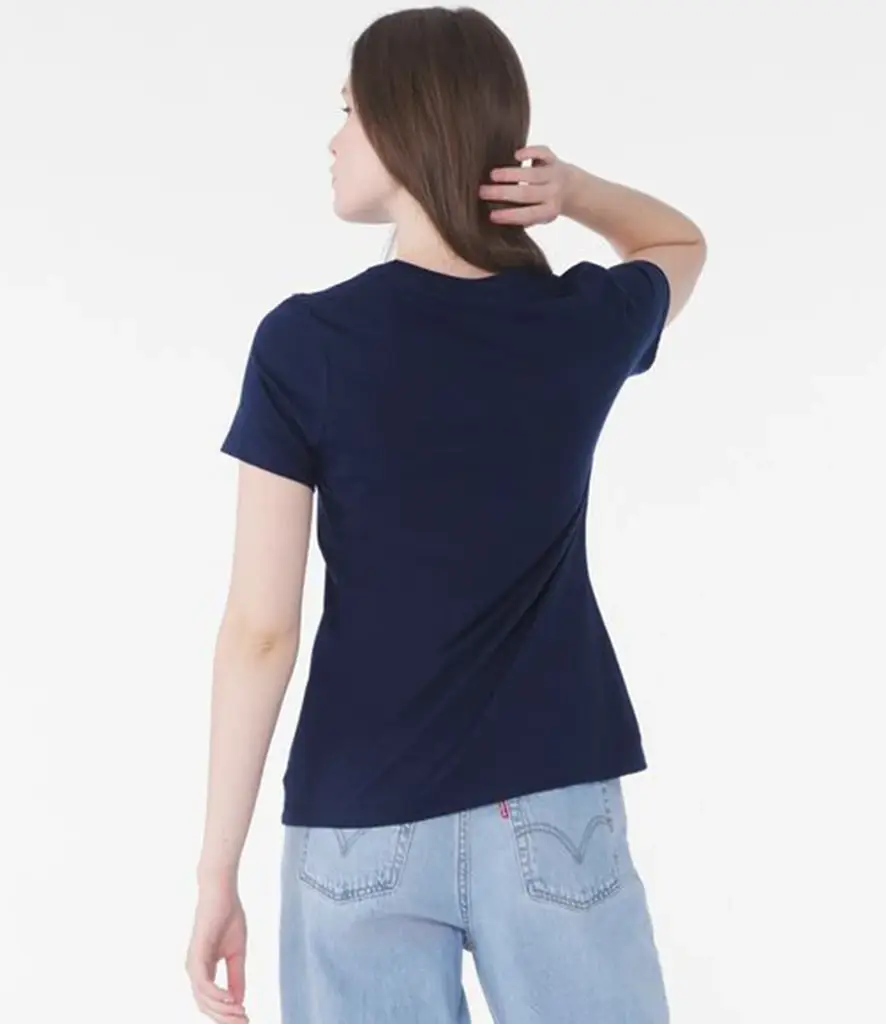 Bella+Canvas Women's relaxed Jersey short sleeve tee – Navy – BL6400 Navy Model