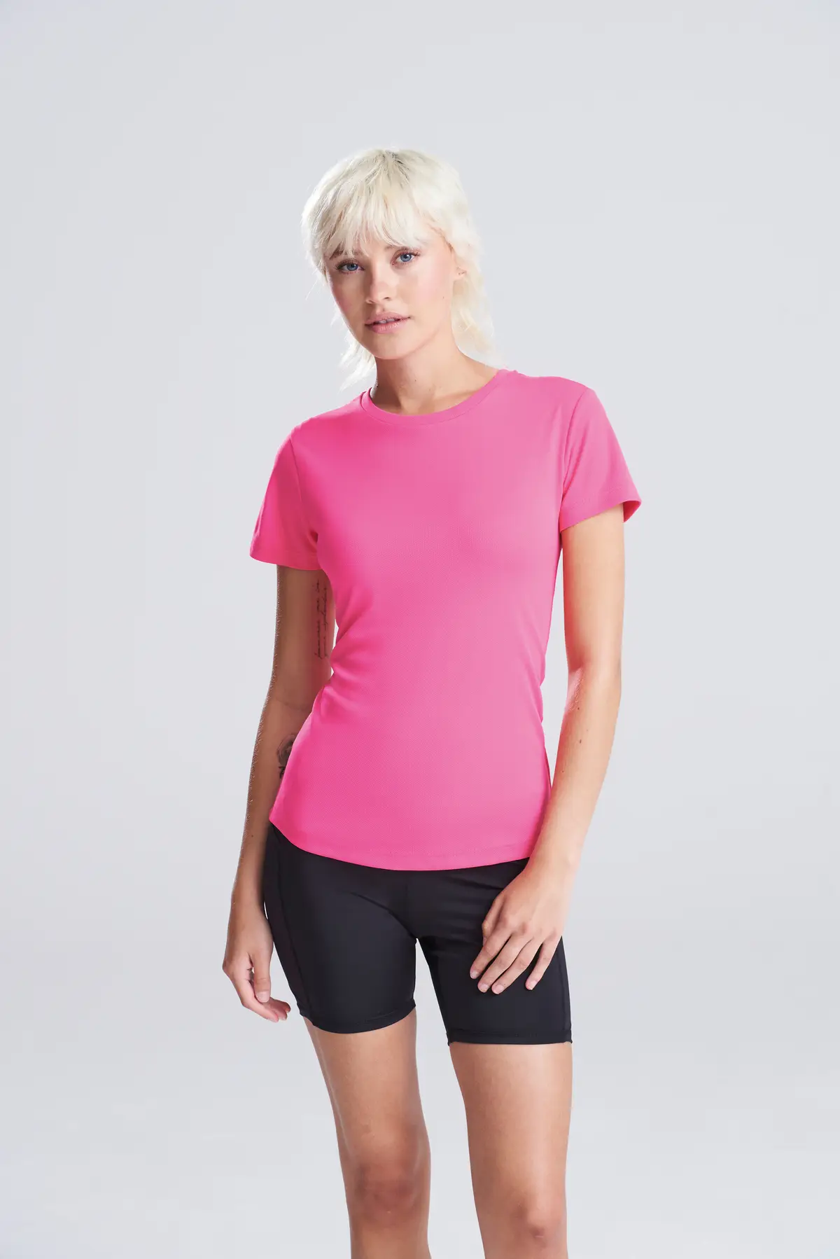 AWDis Just Cool Women's cool T – Hyper Pink – Original on-model photograph 02