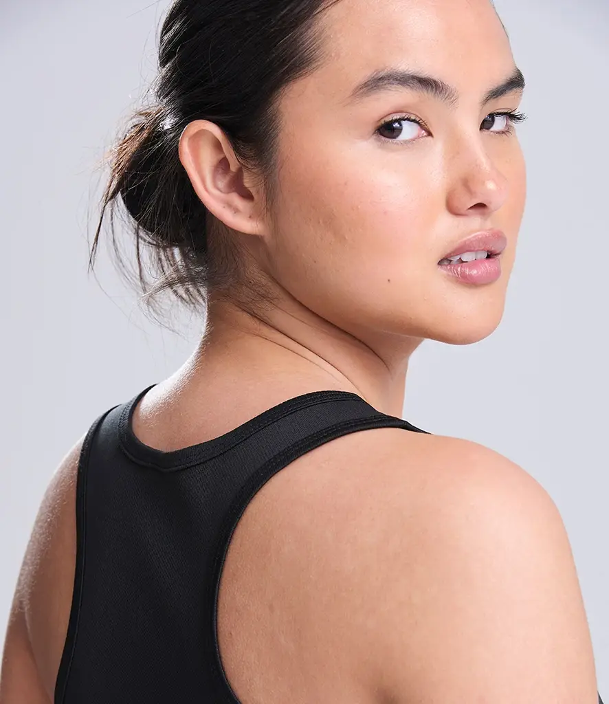 AWDis Just Cool Women's cool vest – Jet Black – JC015 Jet Black Model