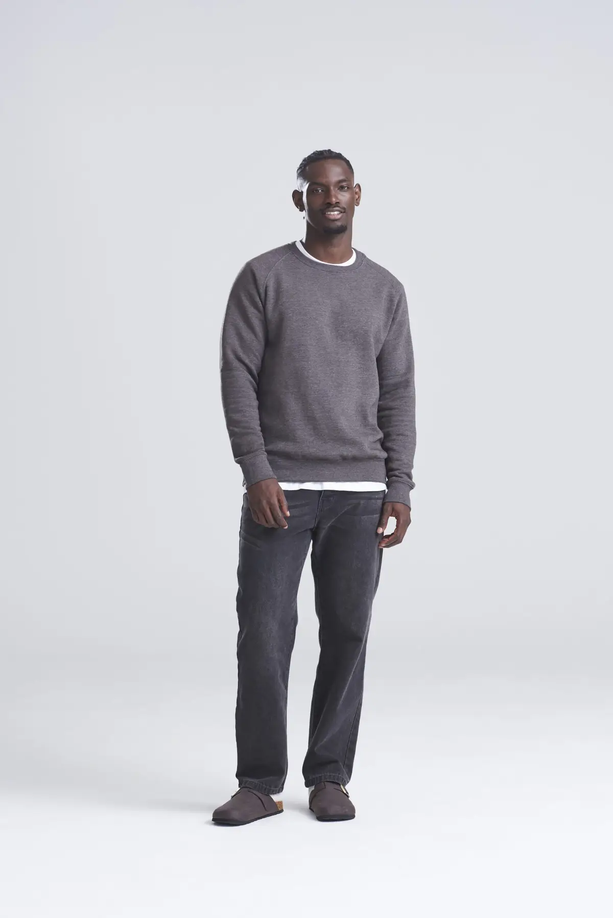 AWDis Just Hoods Graduate heavyweight sweatshirt – Charcoal – AWDis original on-model photograph