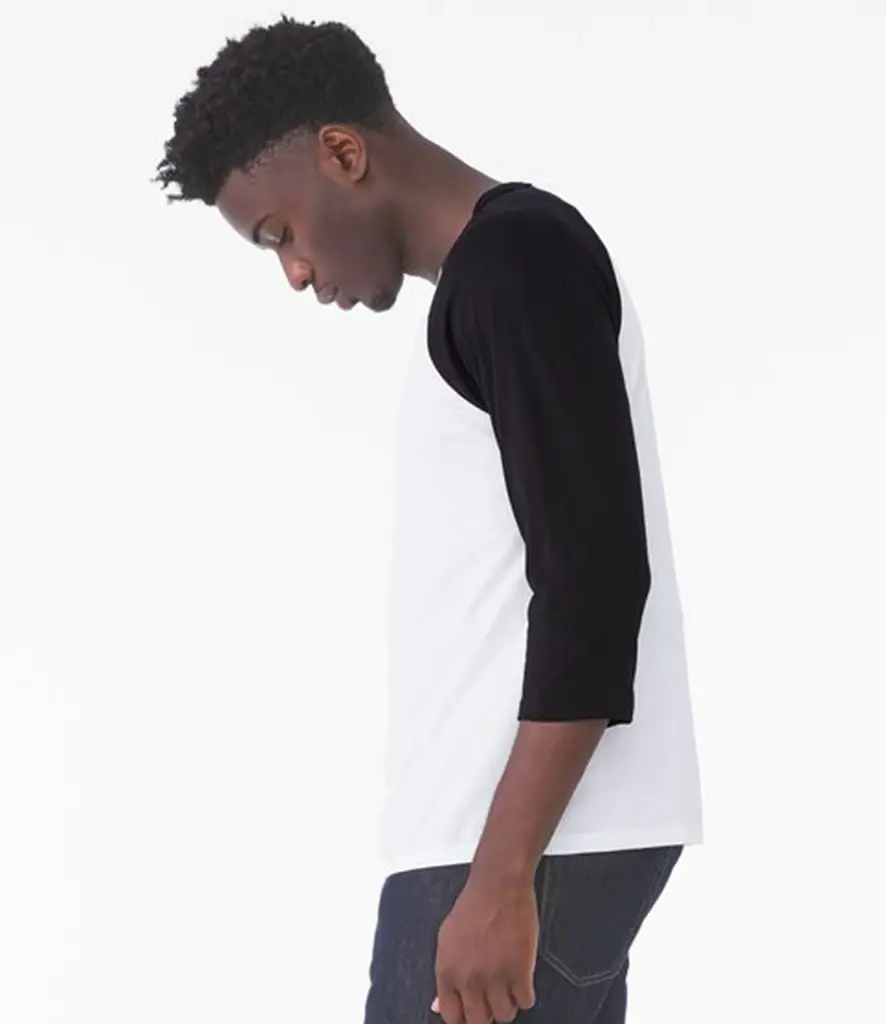 Bella+Canvas Unisex triblend ¾ sleeve baseball t-shirt – White/Black – CV3200 White/Black Model
