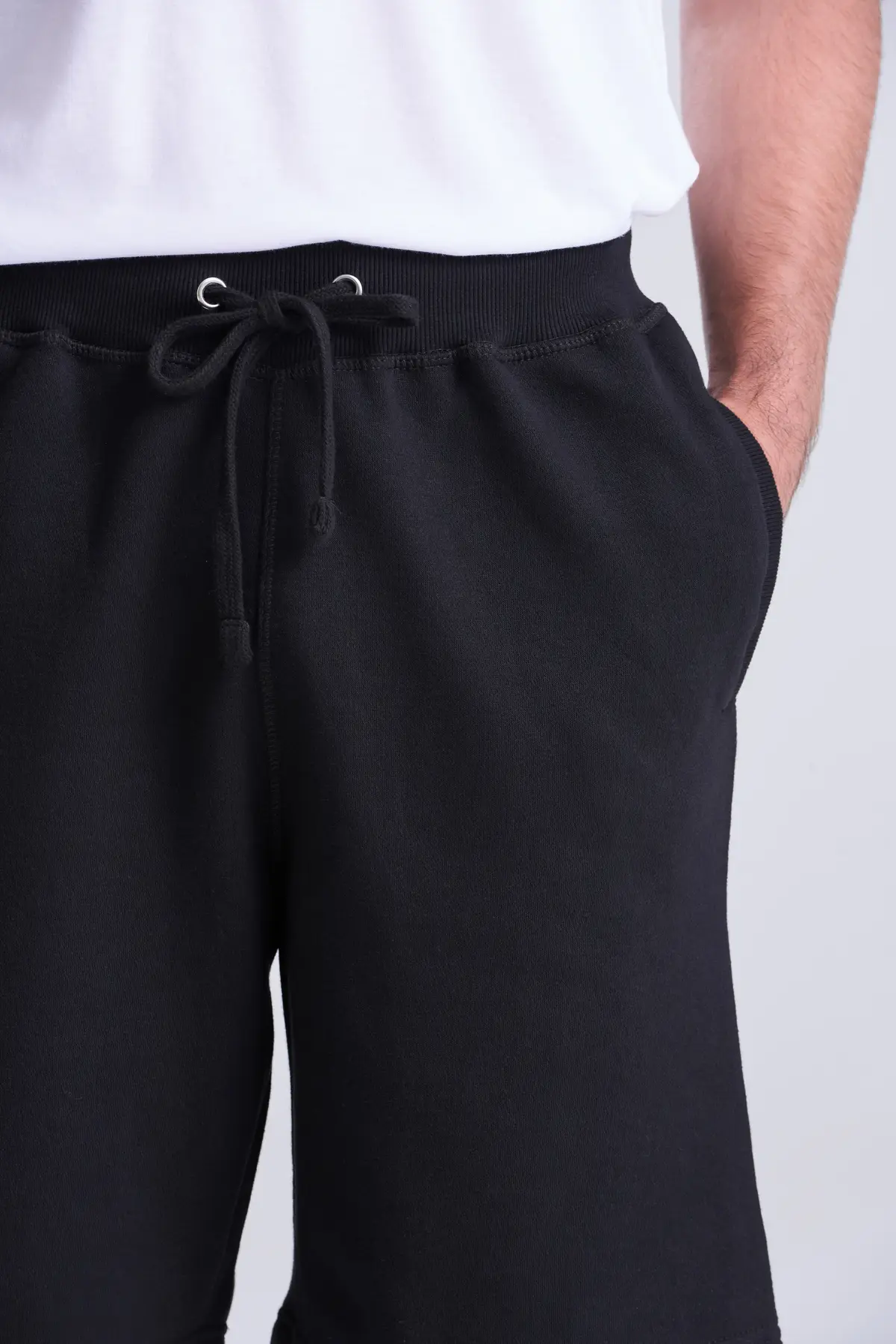 AWDis Just Hoods Campus shorts – Deep Black – Original on-model photograph 40